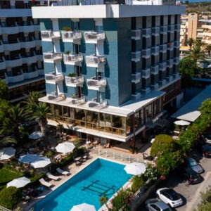 Hôtel Corallo ★★★sup. Villa Rosa (TE)