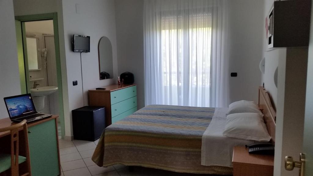 marebello-tortoreto-lido-camera1